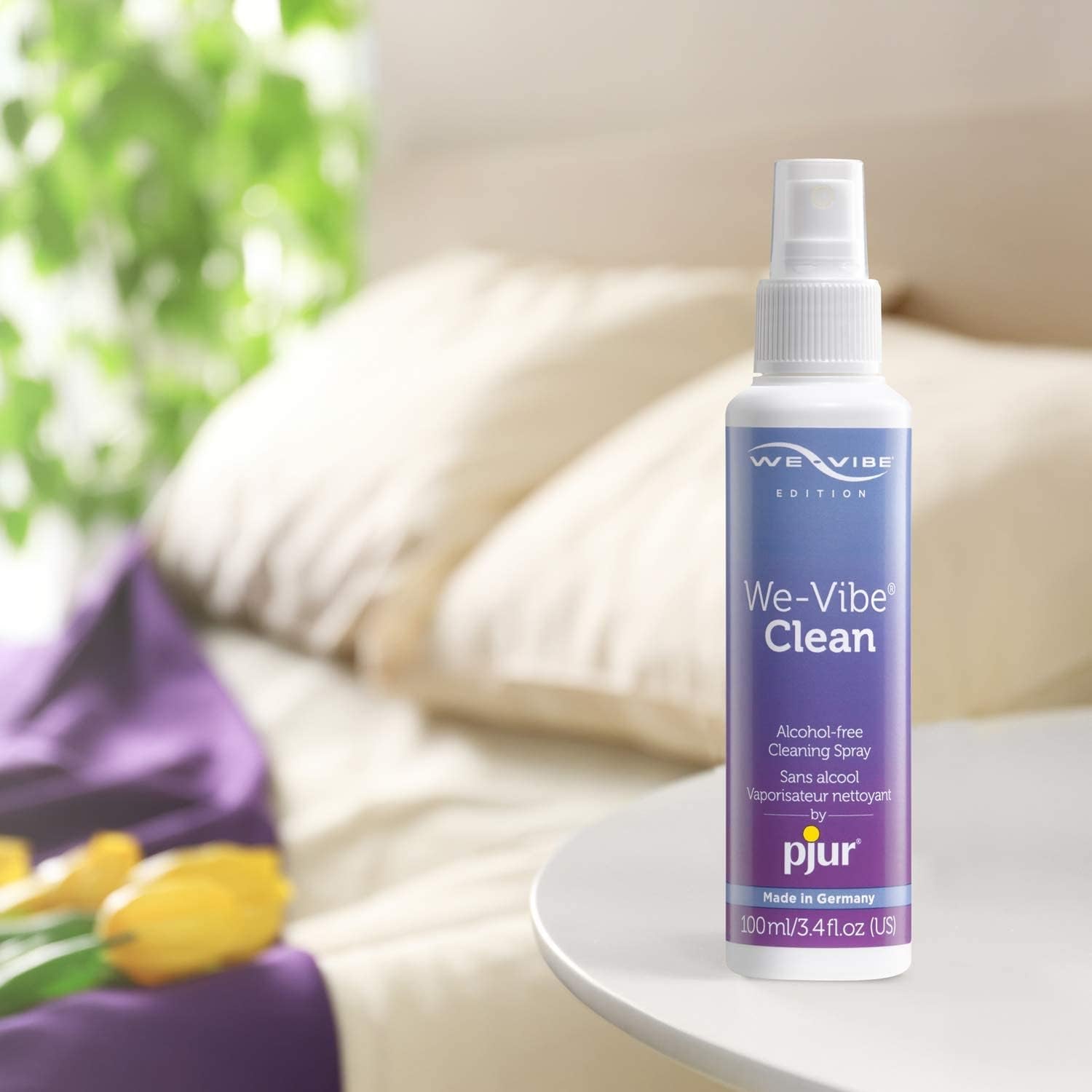 Spray de curățare We-Vibe de la pjur - Spray de curățare pentru jucăriile We-Vibe - Fabricat în Germania - Curățare igienică fără alcool și parfum (100ml)