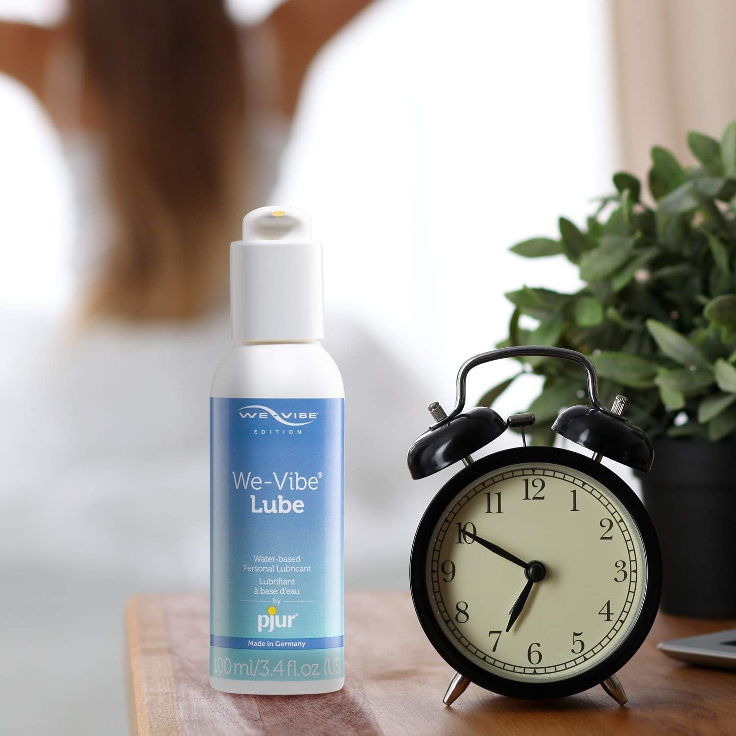 Lubrifiant We-Vibe de la pjur - Lubrifiant pe bază de apă pentru utilizare cu jucăriile We-Vibe - Fabricat în Germania - Pentru femei și bărbați (100 ml)